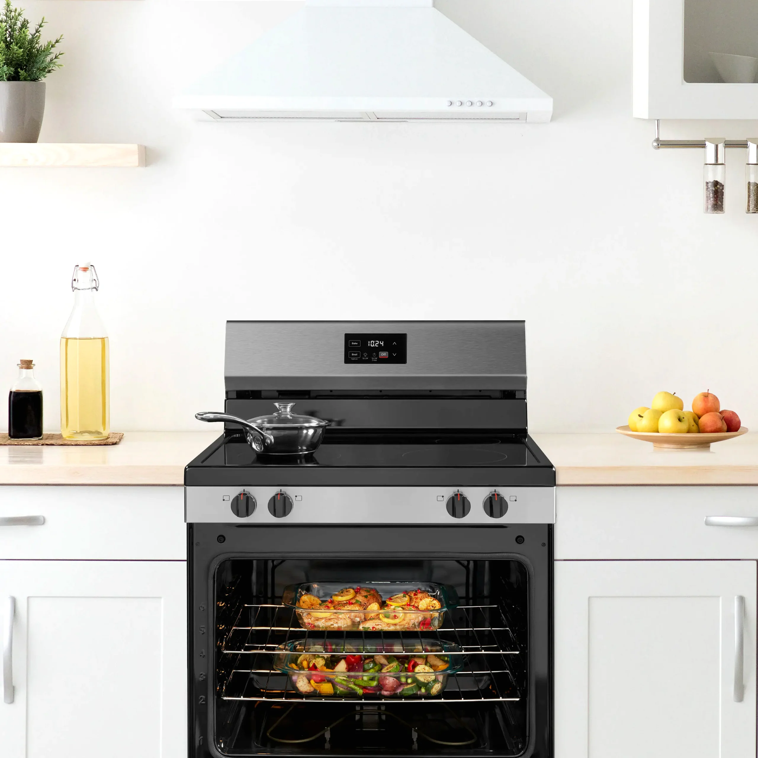 Insignia NS-RGFE50SS26 5.3 cu. ft. Electric Range, Stainless Steel